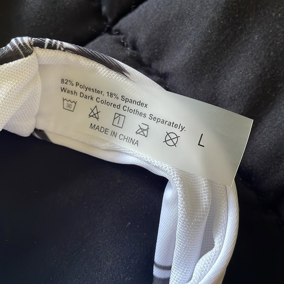 Women’s Bikini, Size Large, Good Condition, Super Cute! Small Stain (See Pics) - Picture 2 of 6